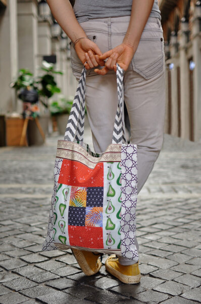 Patchwork Tote Bag – Sustainable, Unique & Reusable Patchwork Tote Bag – Sustainable, Unique & Reusable
